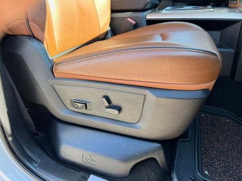 Used 2015 RAM 1500 Laramie Longhorn image 23