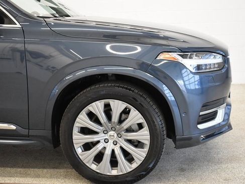 Used 2023 Volvo XC90 B6 Plus image 13