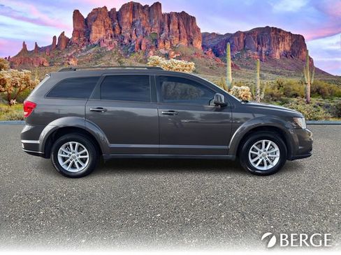Used 2016 Dodge Journey SXT image 8