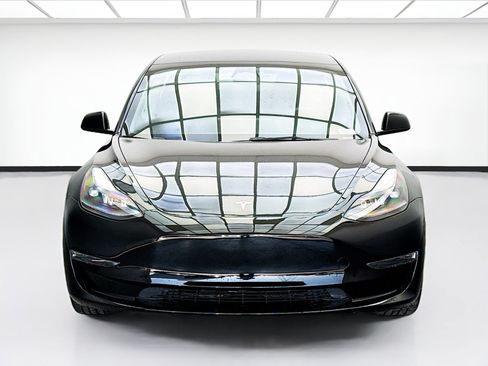 Used 2023 Tesla Model 3 Standard Range RWD image 2