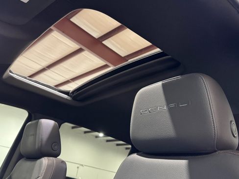 Used 2020 GMC Sierra 3500 Denali w/ Denali Ultimate Package image 35