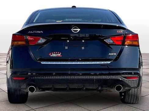 Used 2023 Nissan Altima 2.5 SR w/ SR Premium Package AWD/4WD image 4