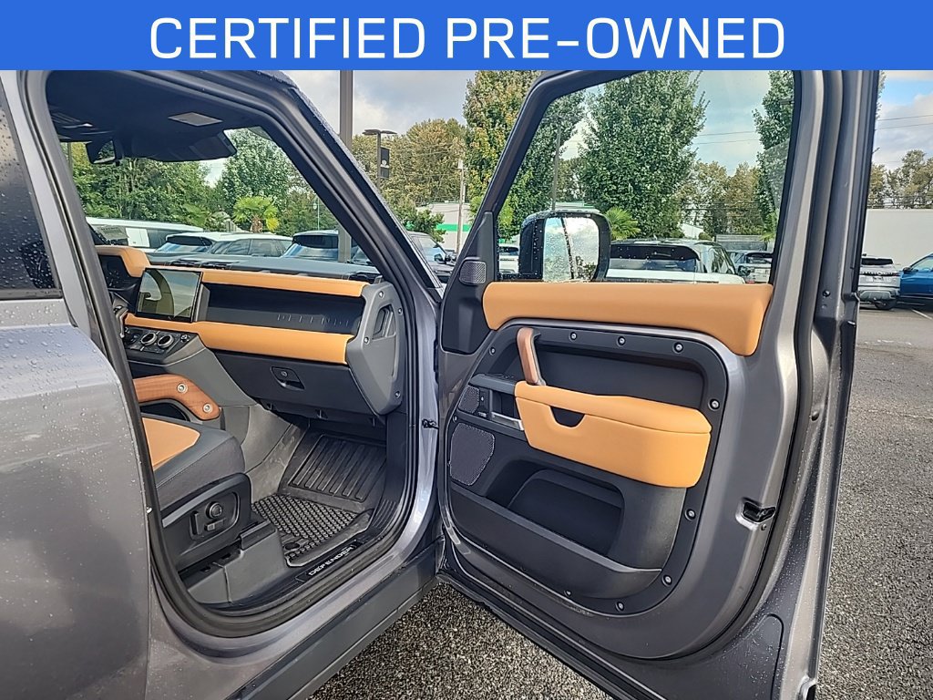Certified 2024 Land Rover Defender 110 X AWD/4WD image 19