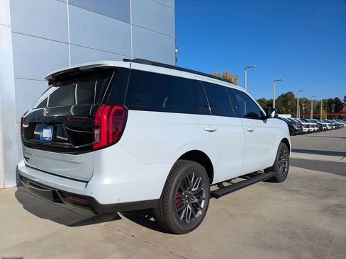 New 2025 Ford Expedition Platinum w/ Stealth Performance Package image 4