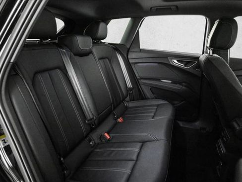 Certified 2023 Audi Q4 e-tron Premium Plus w/ Premium Plus image 21