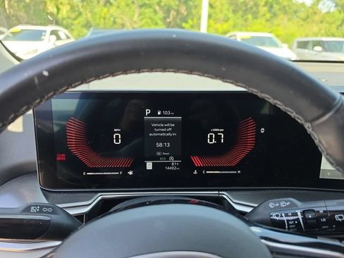 Certified 2025 Kia Sorento S w/ Panoramic Sunroof Package FWD image 19