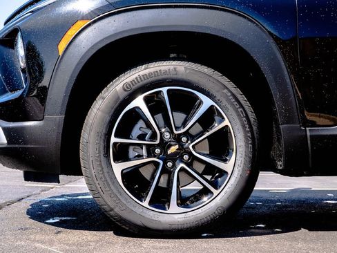 New 2026 Chevrolet TrailBlazer LT w/ LT Cold Weather Package AWD/4WD image 10