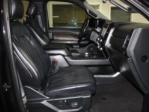 Used 2019 Ford Expedition Max Limited w/ Equipment Group 301A RWD image 43
