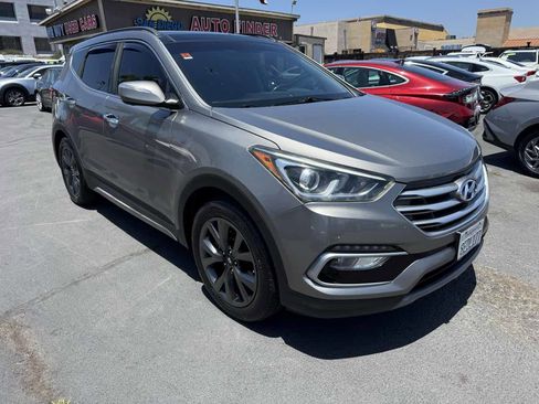 Used 2018 Hyundai Santa Fe Sport FWD image 8