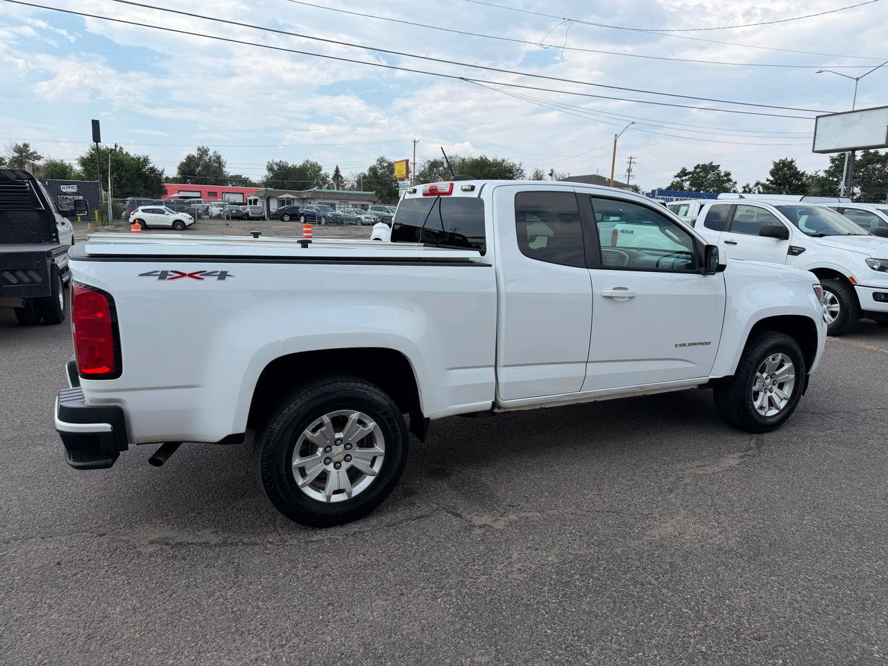 Used 2021 Chevrolet Colorado LT w/ Fleet Safety Package AWD/4WD image 11