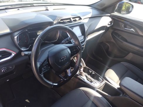 Used 2023 Chevrolet TrailBlazer RS image 9
