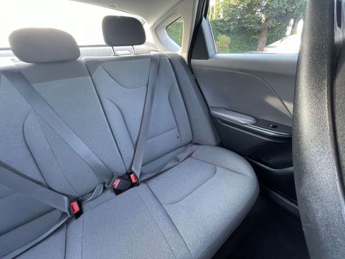 Used 2025 Kia K4 LXS image 37