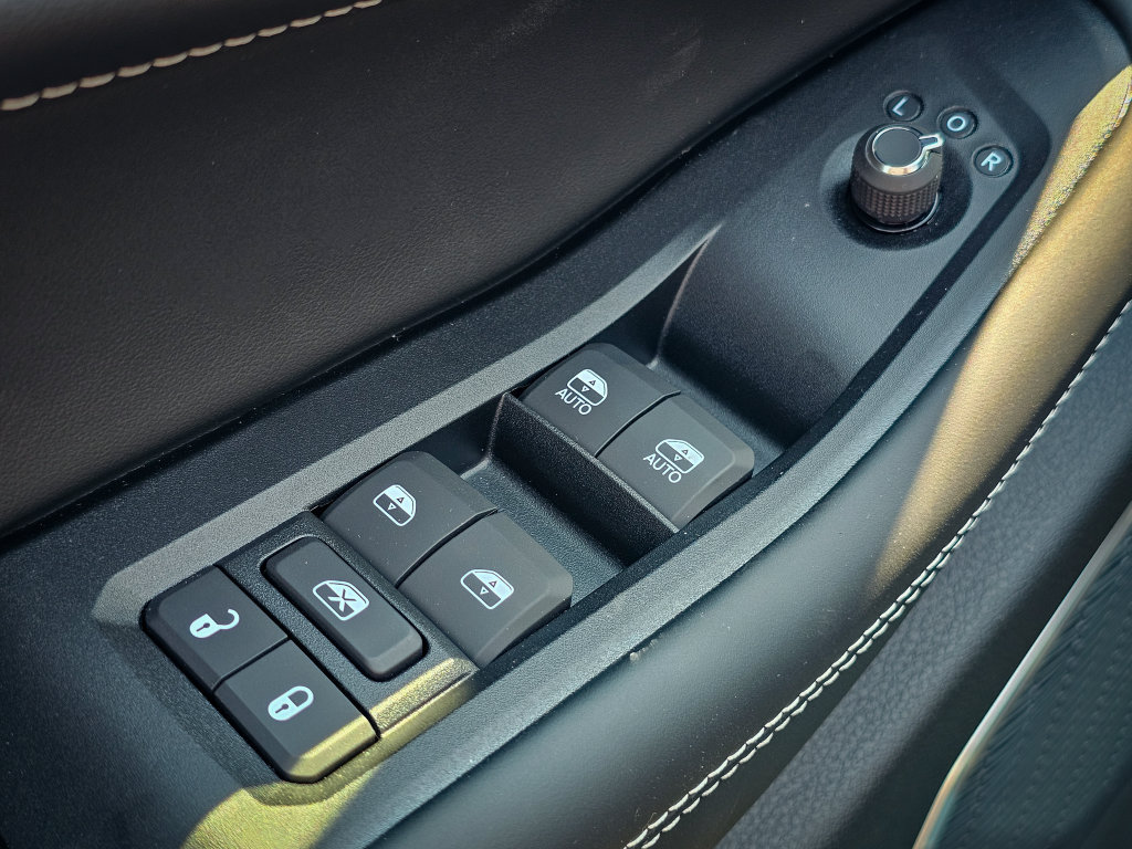 New 2026 Jeep Grand Cherokee Limited AWD/4WD image 11