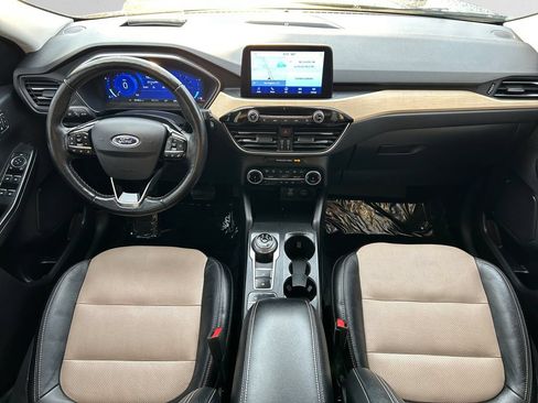 Used 2022 Ford Escape Titanium w/ Titanium Elite Package AWD/4WD image 11