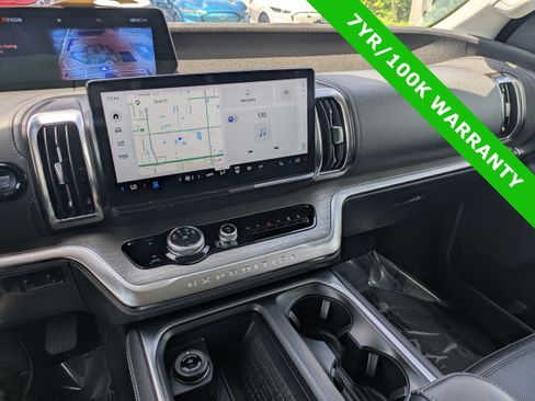 Certified 2025 Ford Expedition Platinum AWD/4WD image 34