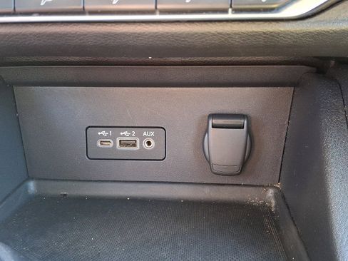 Certified 2023 Nissan Sentra SV FWD image 23
