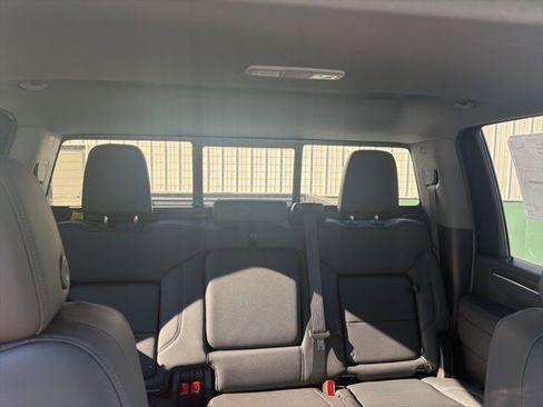 New 2026 GMC Sierra 2500 SLT w/ SLT Premium Package image 19