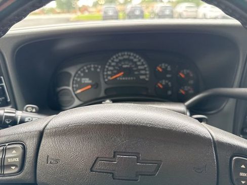 Used 2005 Chevrolet Silverado 1500 Z71 w/ Safe And Sound Package image 23