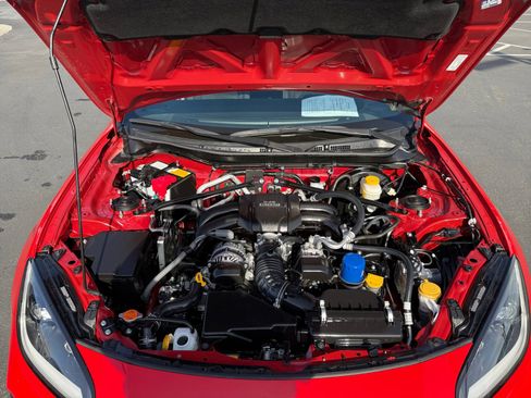 Used 2024 Toyota GR86 Premium w/ Performance Package image 20
