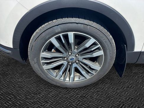 Used 2018 Ford Explorer Platinum AWD/4WD image 11