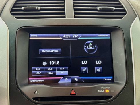 Used 2013 Ford Explorer XLT FWD image 17