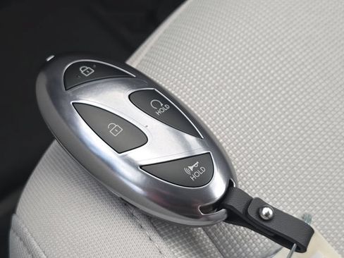 Certified 2026 Hyundai Kona SE FWD image 28