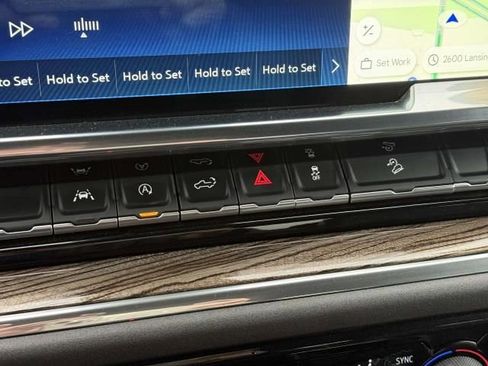 Used 2025 Chevrolet Silverado 1500 LT Trail Boss w/ Convenience Package II image 28