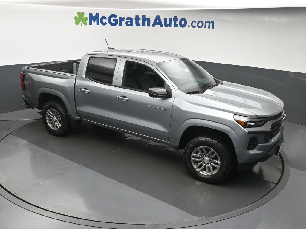 New 2026 Chevrolet Colorado LT w/ LT Convenience Package AWD/4WD image 3