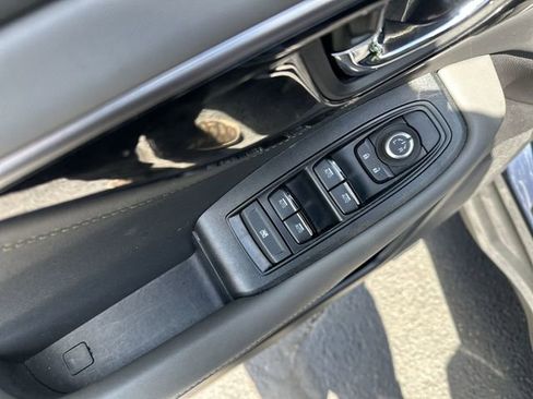 Used 2025 Subaru Outback Onyx Edition AWD/4WD image 17