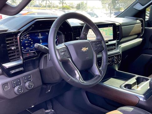 Used 2024 Chevrolet Silverado 3500 High Country w/ High Country Premium Package image 13