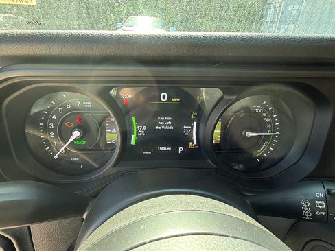 Used 2025 Jeep Wrangler Unlimited Sport S 4xe AWD/4WD image 29