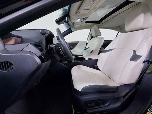 Used 2023 Lexus ES 350 w/ Premium Package FWD image 27