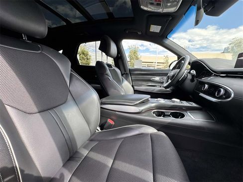 Used 2025 Genesis GV70 2.5T Sport Prestige w/ Sport Prestige Package image 26