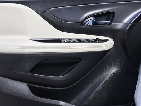 Used 2018 Buick Encore Preferred image 8