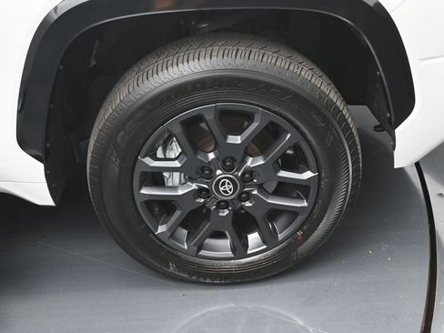 Certified 2026 Toyota Tundra Platinum AWD/4WD image 40