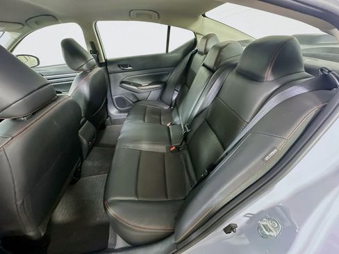 Used 2025 Nissan Altima 2.5 SR AWD/4WD image 14
