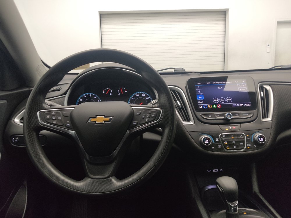 Used 2025 Chevrolet Malibu LT FWD image 22