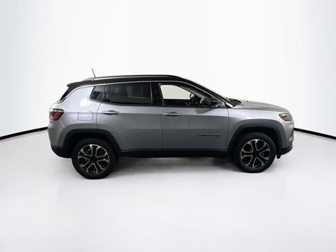 Used 2022 Jeep Compass Limited w/ Sun and Sound Group AWD/4WD image 4