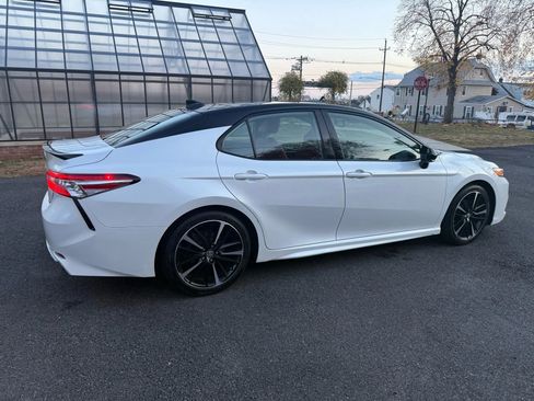 Used 2020 Toyota Camry XSE image 14