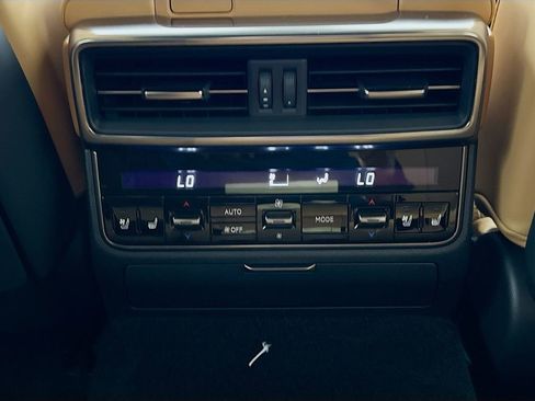 New 2026 Lexus LX 700h Luxury image 18