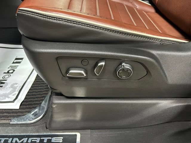 Used 2024 GMC Sierra 3500 Denali Ultimate AWD/4WD image 12