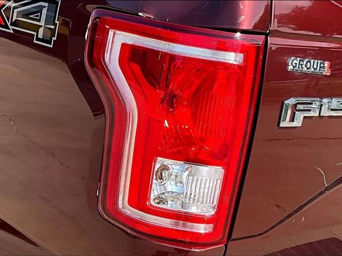 Used 2015 Ford F150 XLT AWD/4WD image 28