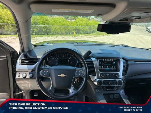 Used 2020 Chevrolet Suburban LT AWD/4WD image 31