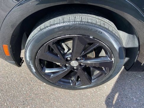 Used 2021 Buick Envision Essence w/ Sport Touring Package AWD/4WD image 9