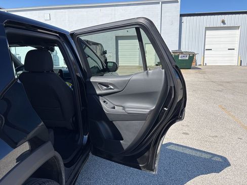 Used 2025 Chevrolet Equinox LT image 14