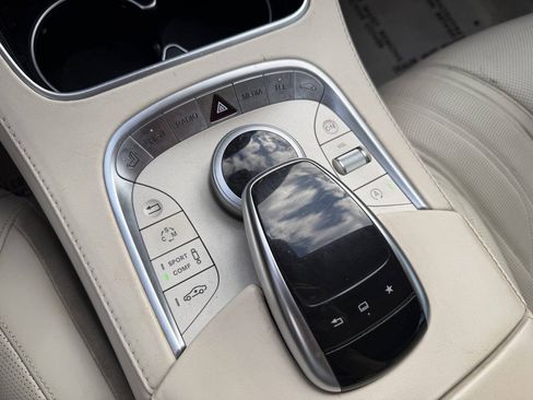 Used 2015 Mercedes-Benz S 63 AMG 4MATIC Coupe image 23