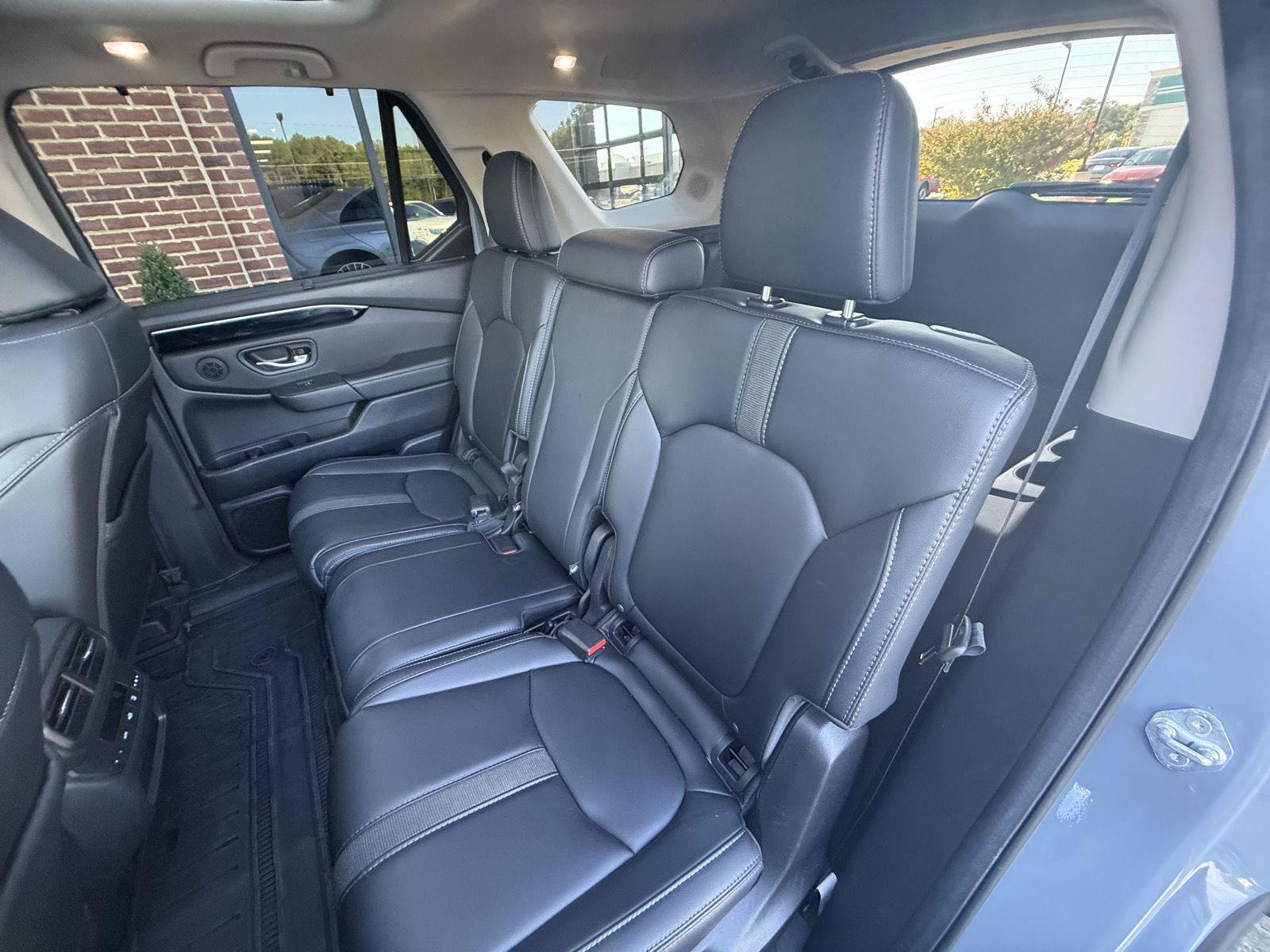 Used 2025 Honda Pilot Touring image 22