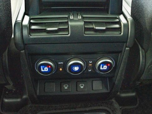Used 2025 Land Rover Defender 130 V8 AWD/4WD image 42