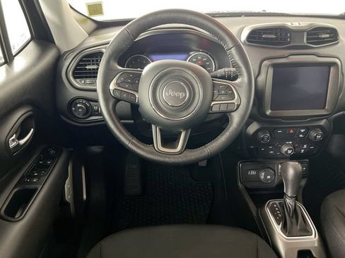 Used 2022 Jeep Renegade Latitude w/ Convenience Group AWD/4WD image 24