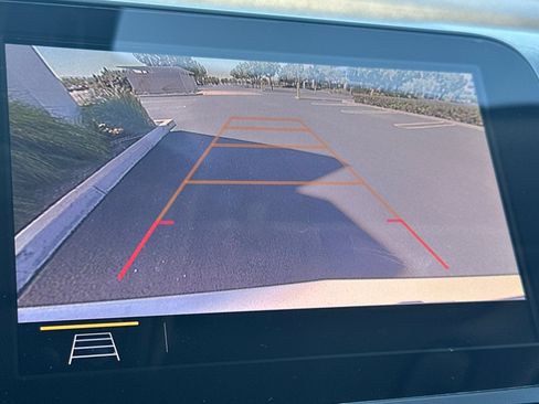 Used 2019 Chevrolet Equinox Premier FWD image 25